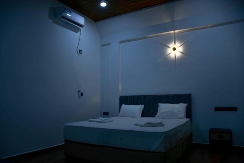 SKY SEA-Arugambay Hotel in Sri Lanka