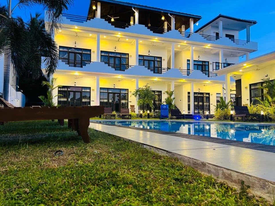 Garden, Pool view