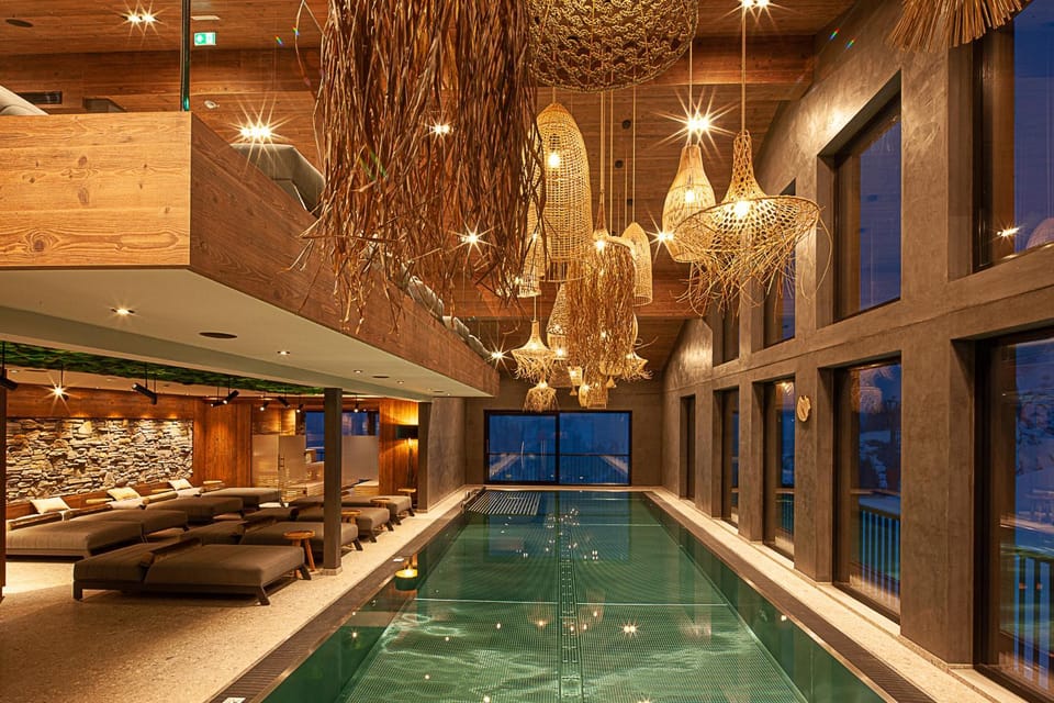 Spa and wellness centre/facilities, Swimming pool