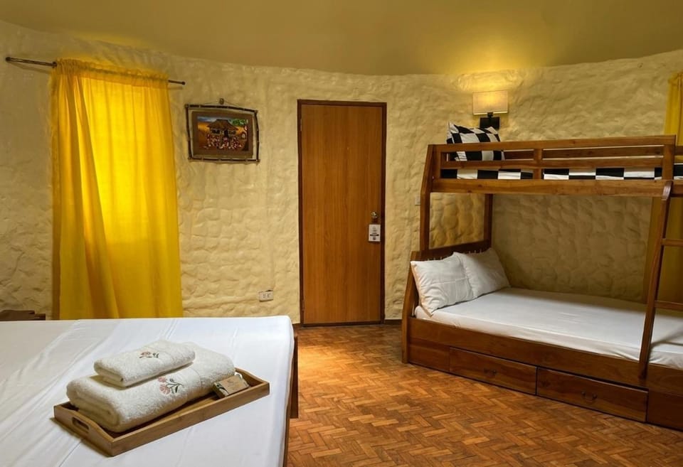 Photo of the whole room, bunk bed