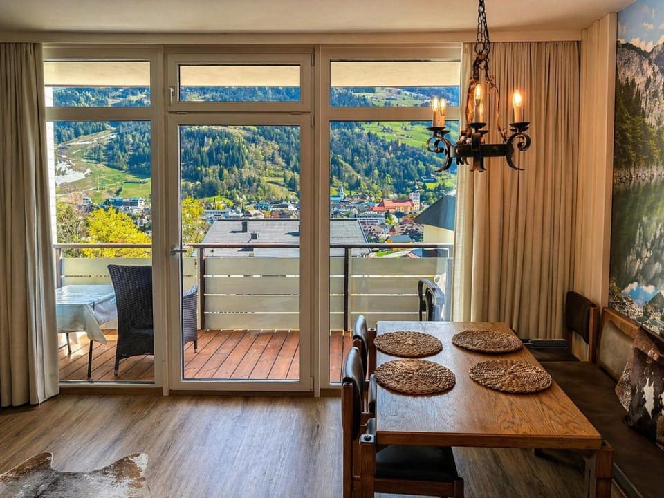 Natural landscape, Living room, Seating area, Dining area, Mountain view, Mountain view