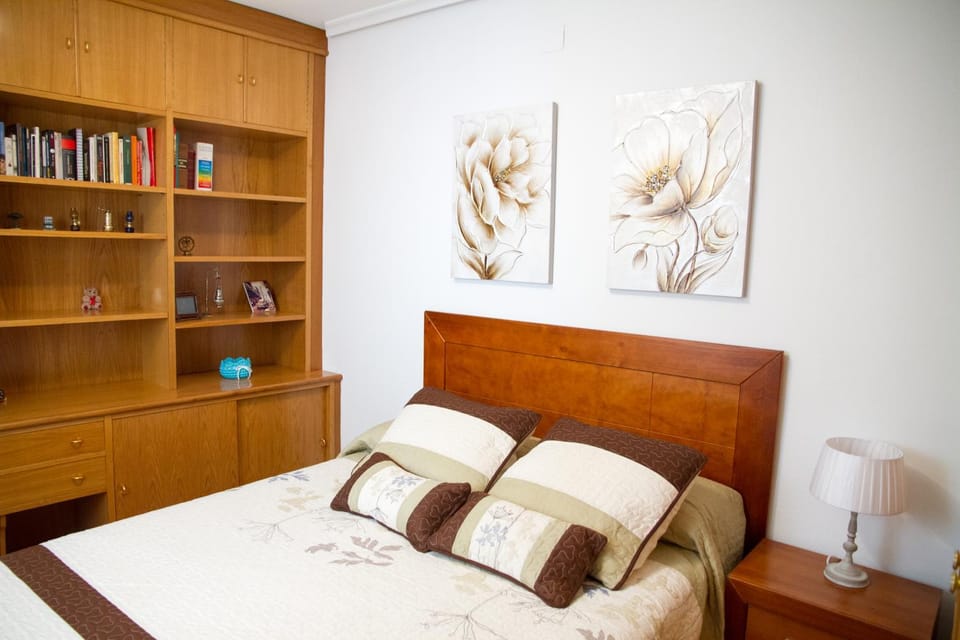 Bed, Photo of the whole room