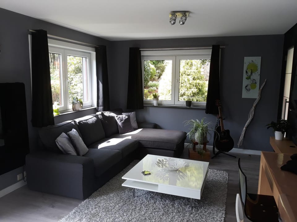 Toilet, Staff, BBQ facilities, Garden, Bathroom, TV and multimedia, Balcony/Terrace, Kitchen or kitchenette, Living room, Photo of the whole room, Dining area, Bedroom, Area and facilities, cot, Family