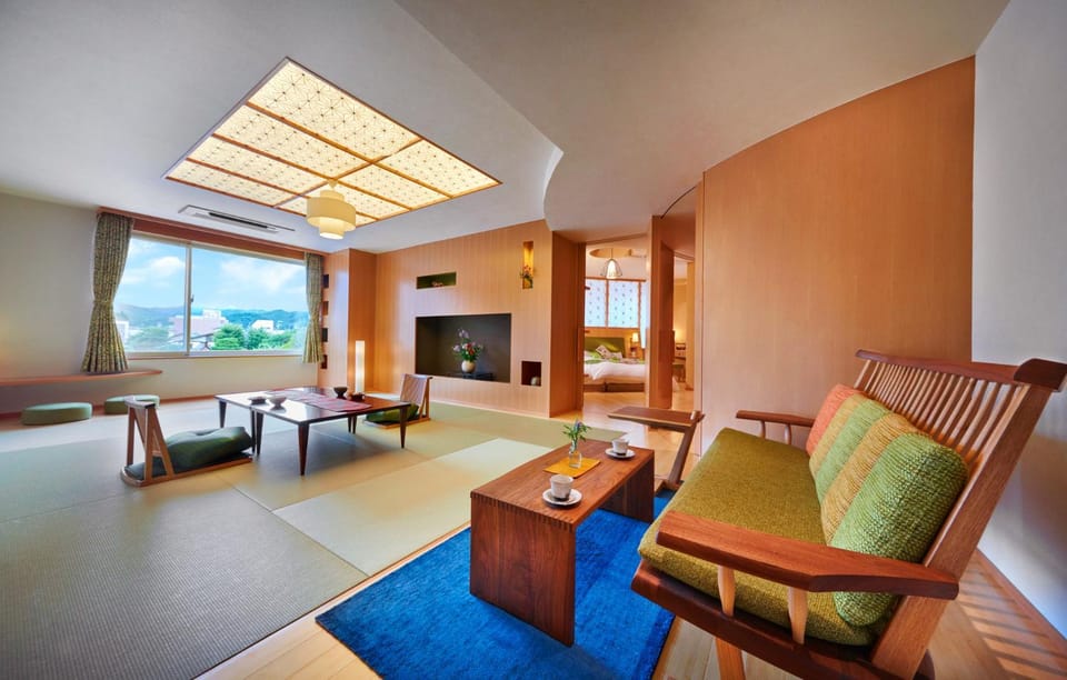 Living room, Photo of the whole room