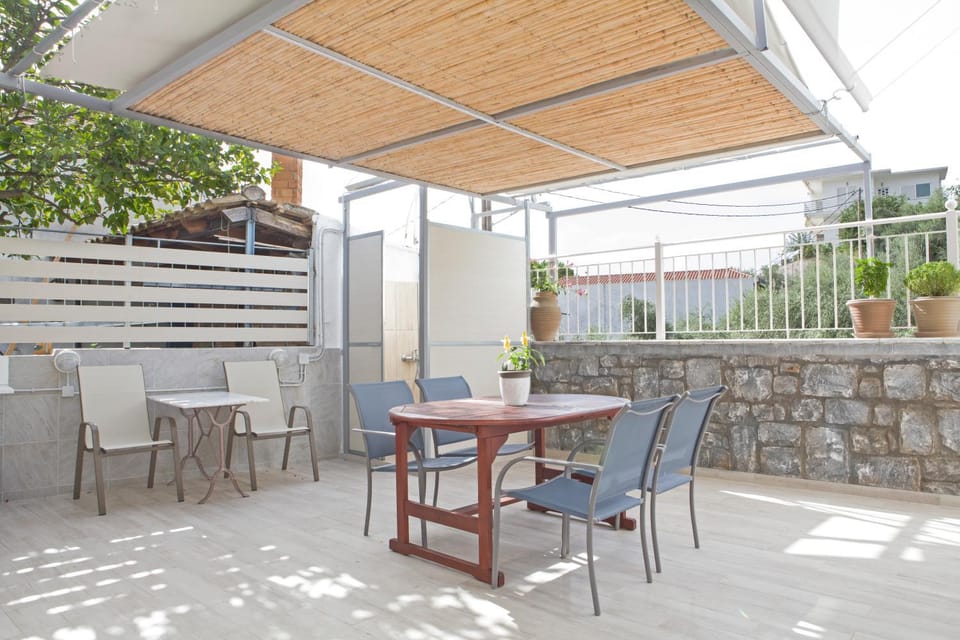 Patio, Garden, On site