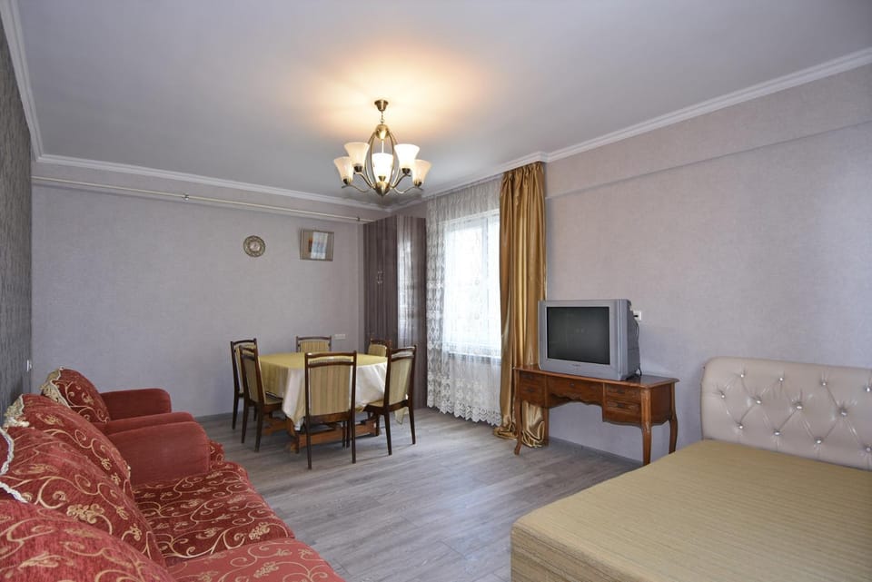 Уютная квартира около медицинского центра Астхик! Apartment in Yerevan