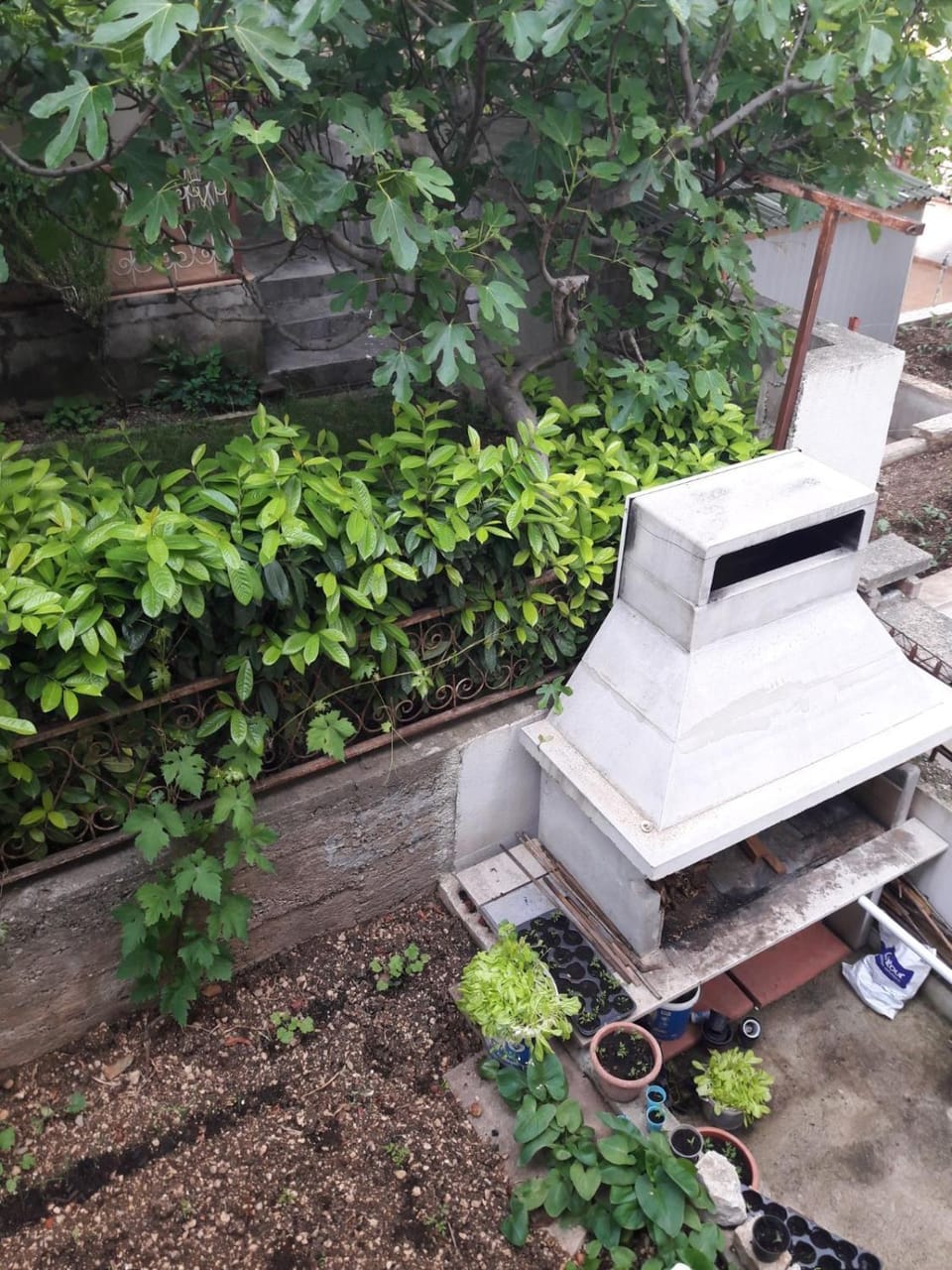 BBQ facilities, Balcony/Terrace, Mountain view, Inner courtyard view