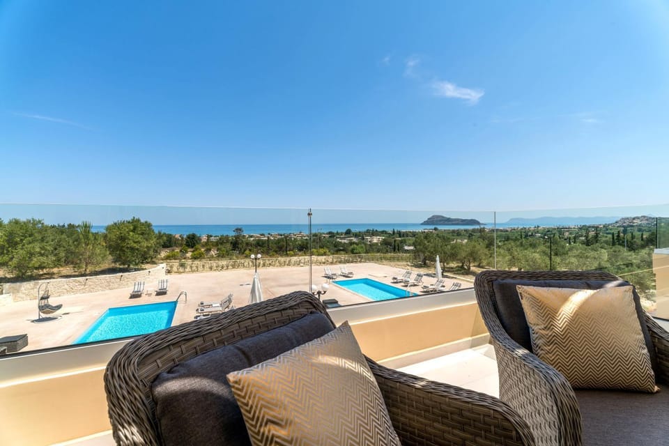 Patio, Balcony/Terrace, Pool view, Sea view, Swimming pool, Swimming pool