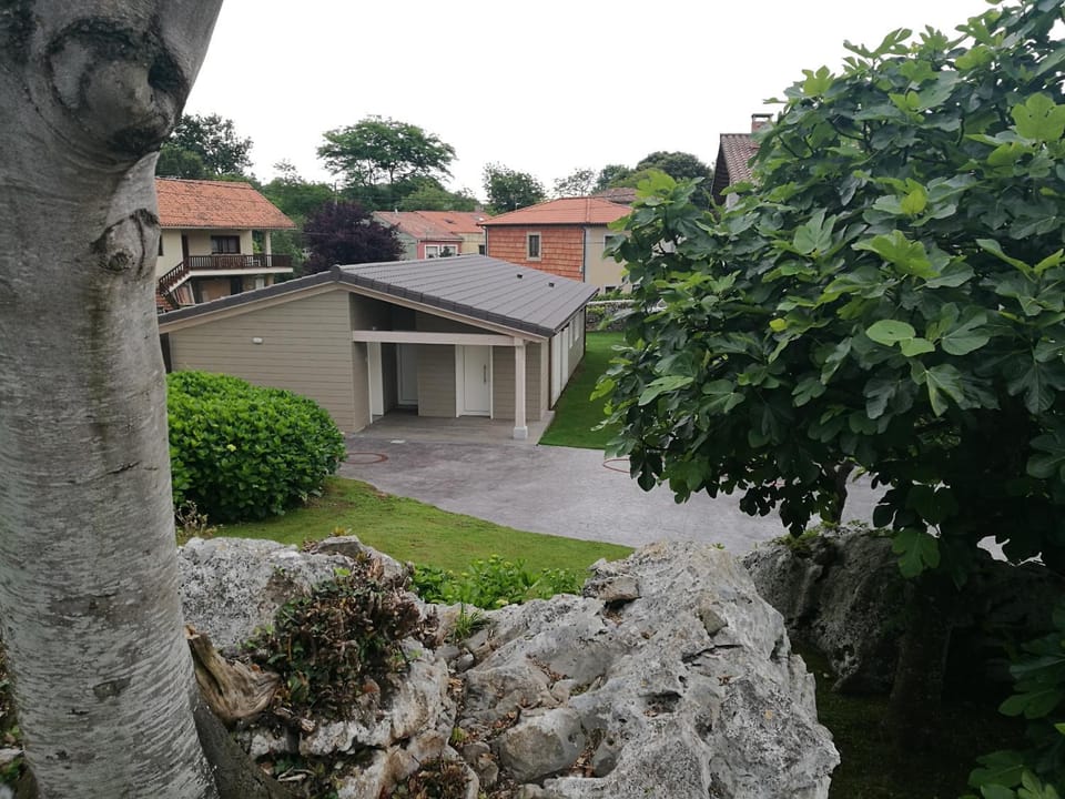 Apartamentos La Encina Apartment in Cantabria