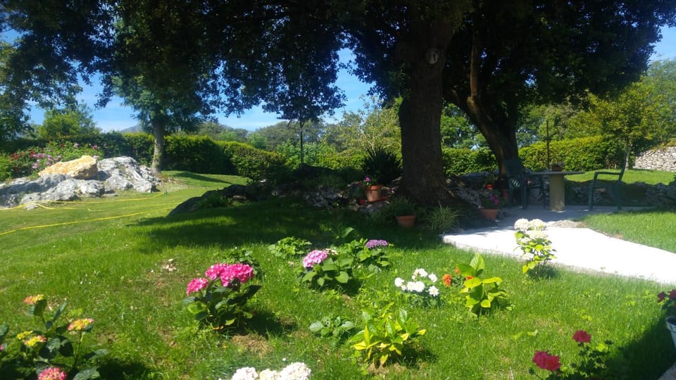 Apartamentos La Encina Apartment in Cantabria