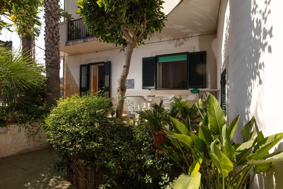 Property building, Garden