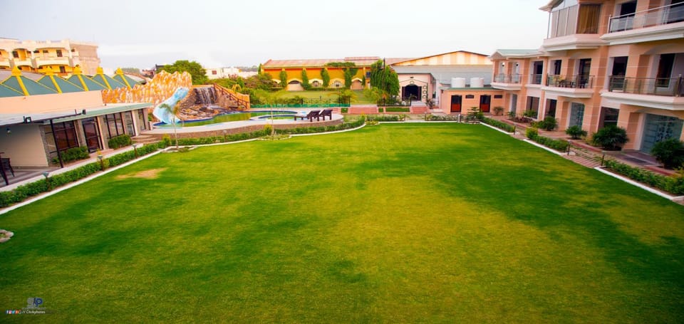 La Bellevue (Club & Resort) Resort in Uttarakhand