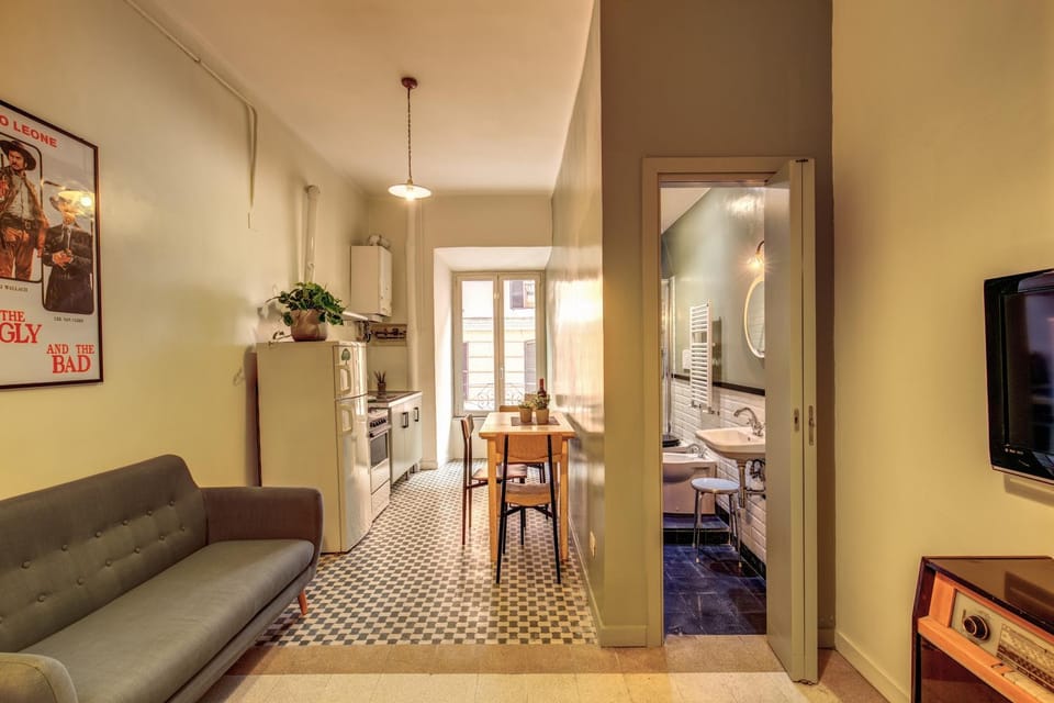 Bathroom, Kitchen or kitchenette, Living room, Dining area