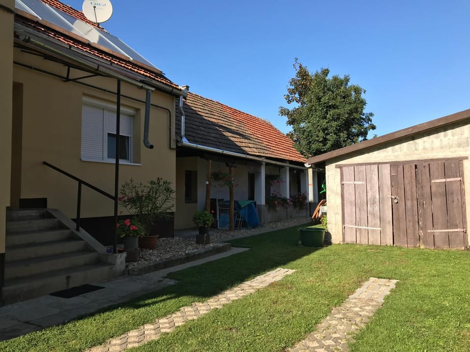 Rózsa Vendégház Bed and Breakfast in Slovakia