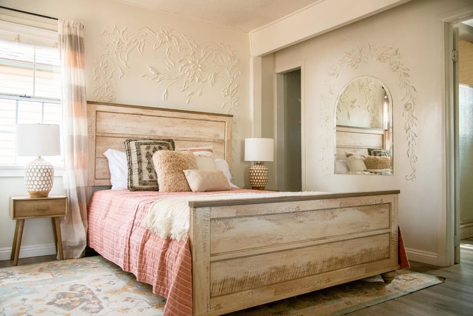 Bed, Bedroom