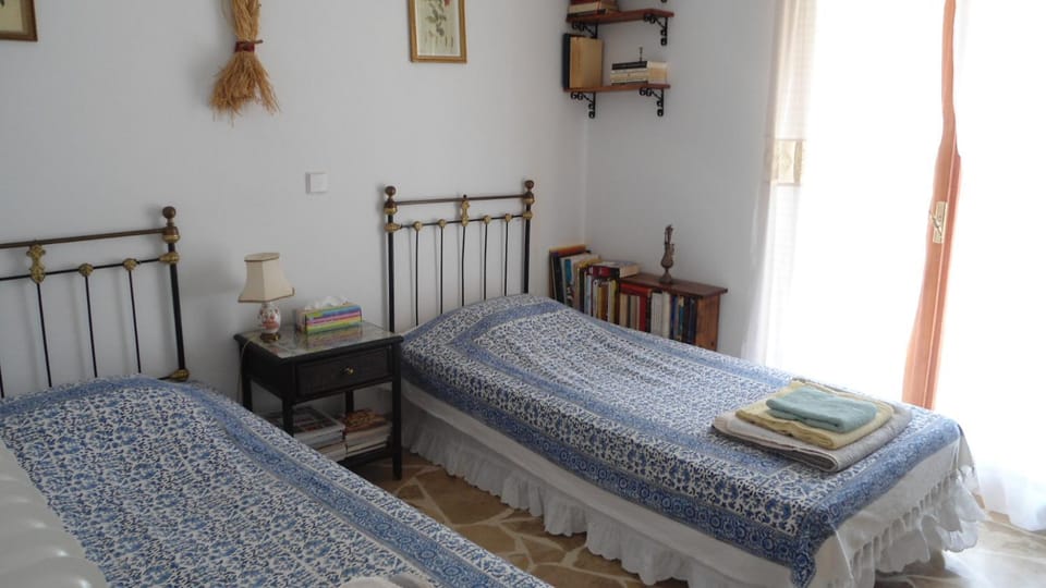 Bed, Balcony/Terrace, Bedroom, Garden view, Sea view
