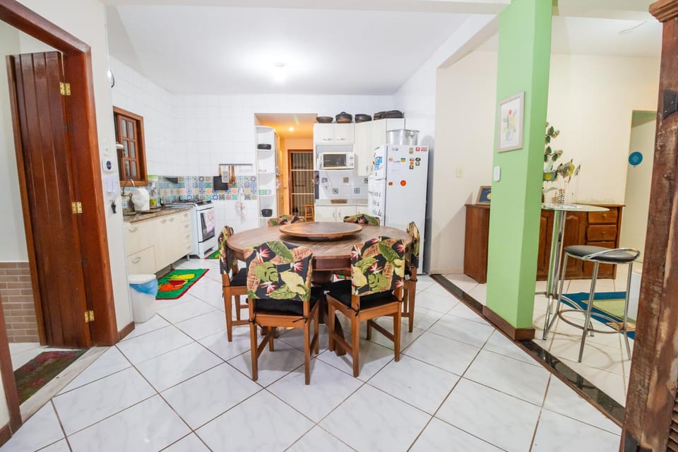 Restaurant/places to eat, Dining area