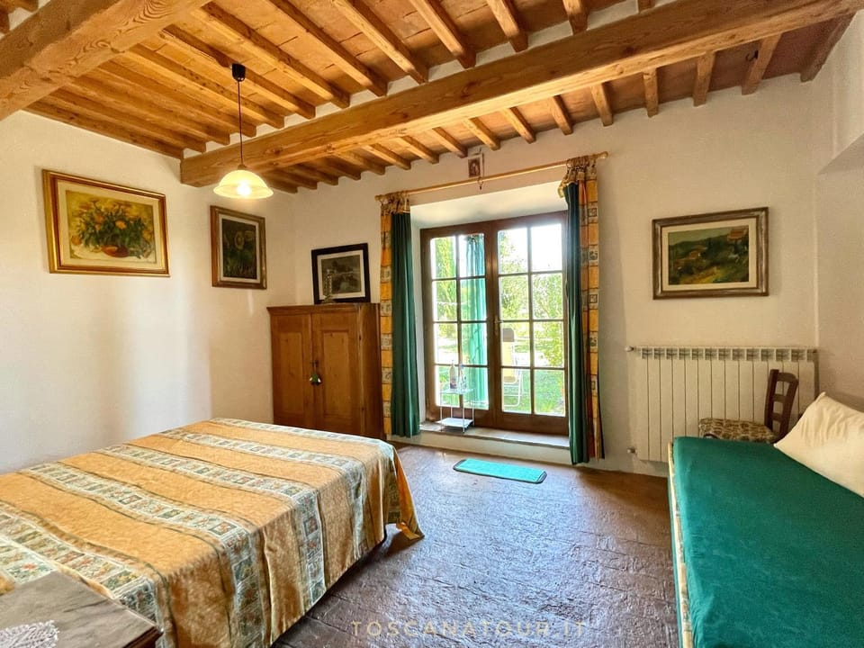 Bed, Photo of the whole room, Bedroom, bunk bed