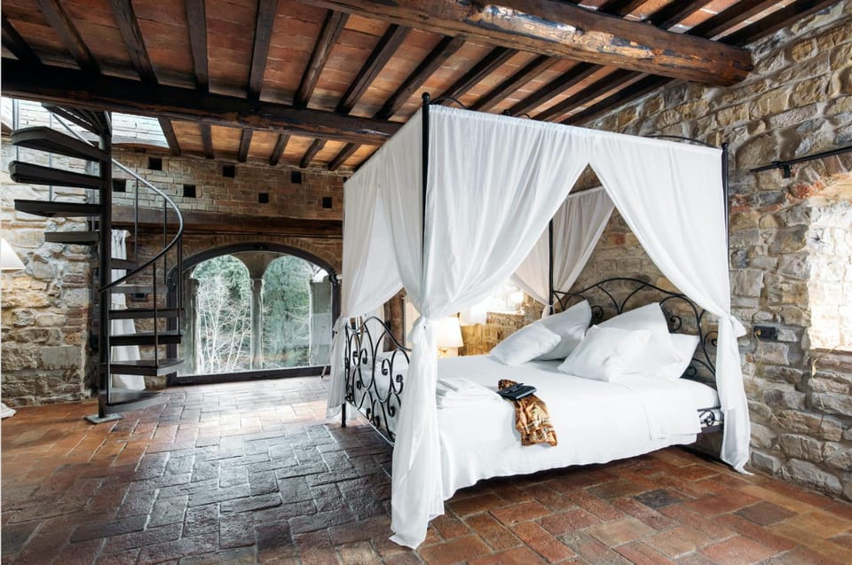 Torre di Badia Bed and Breakfast in Tuscany