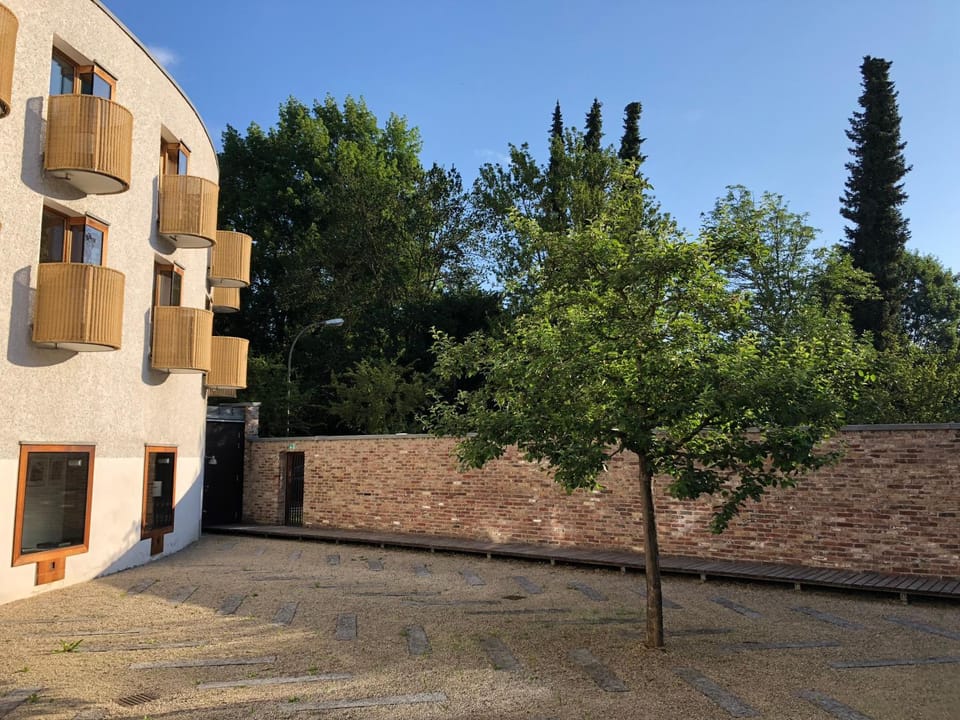 Inner courtyard view