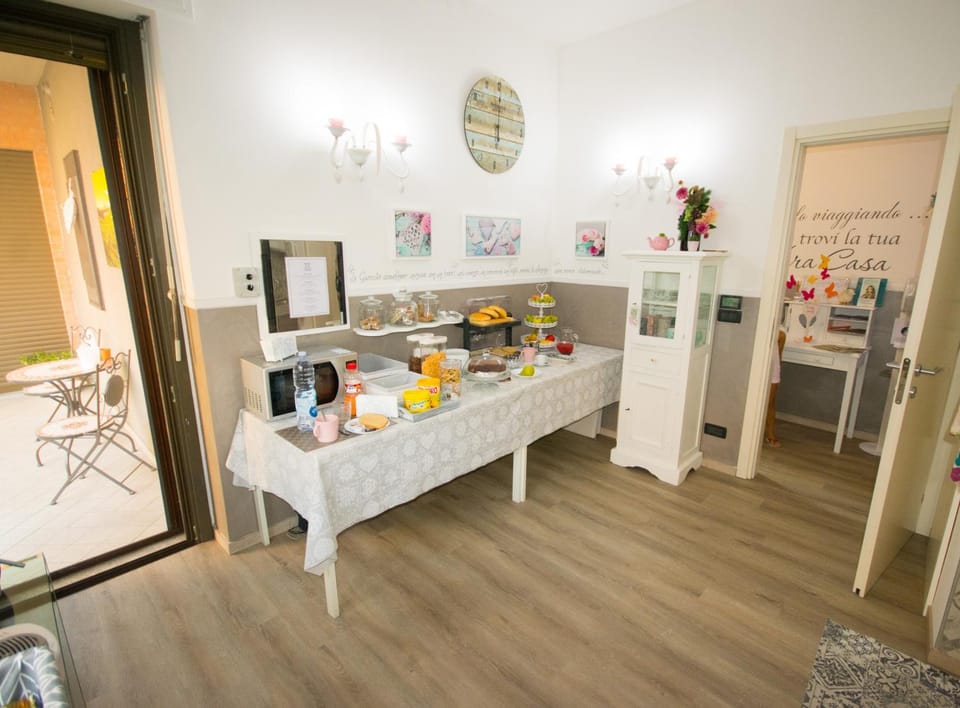 Food and drinks, Communal kitchen