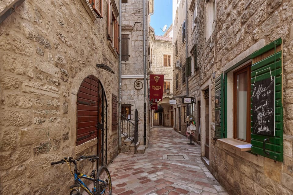 G-Apart Apartment in Kotor