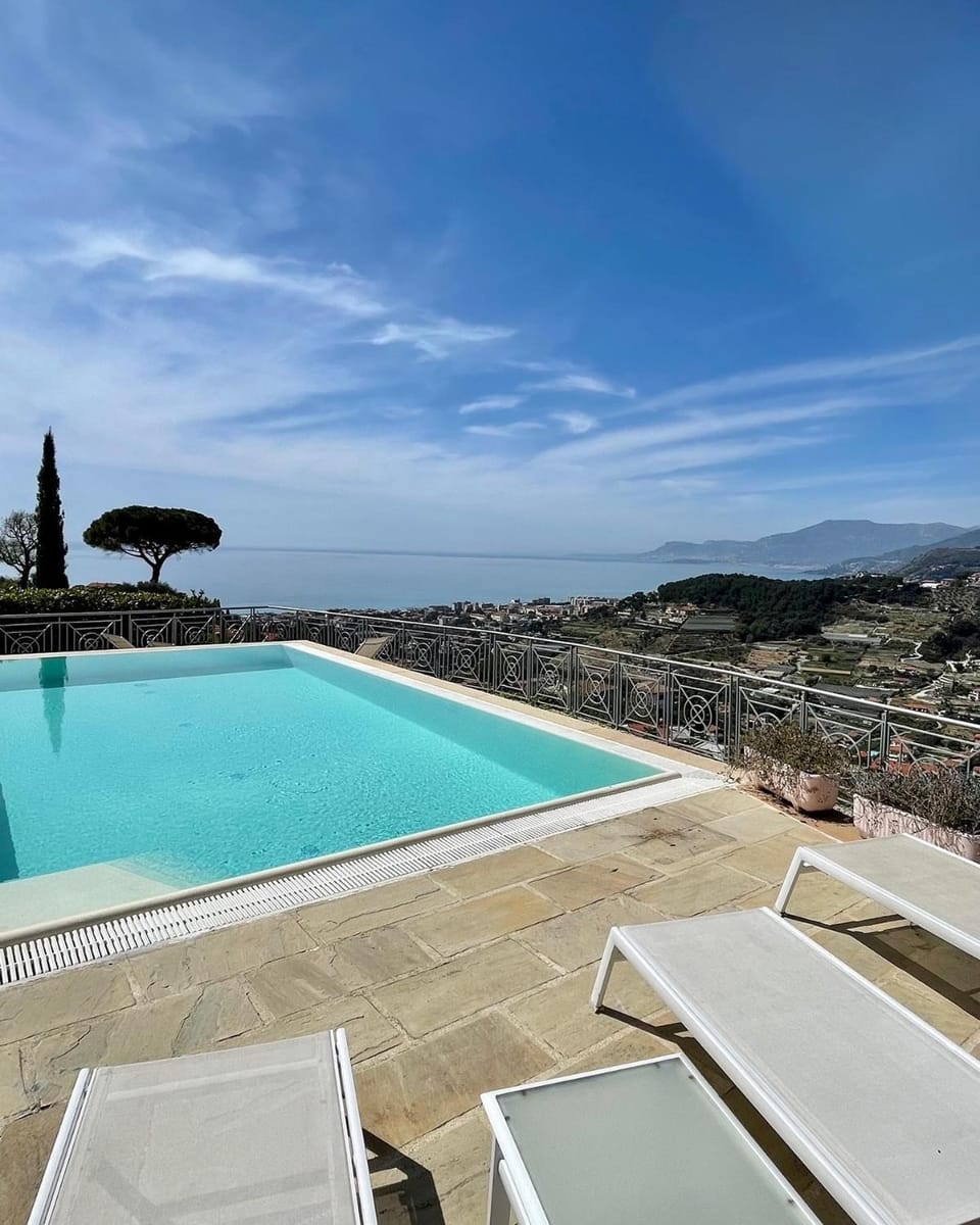 Villa Gaia - Luxury Villa, pool & wellness rooms Bed and Breakfast in Bordighera