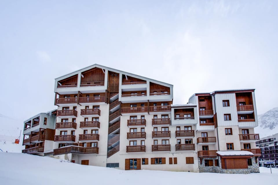 Property building, Winter