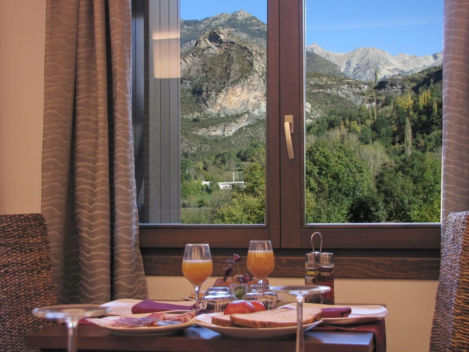 Food and drinks, Buffet breakfast