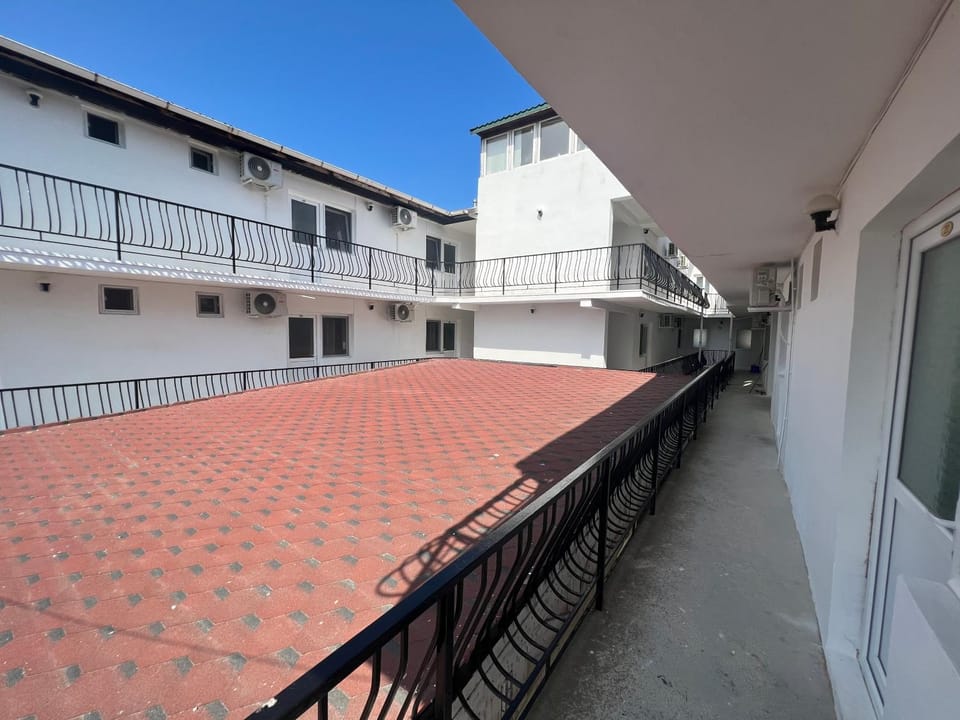 Property building, Day, View (from property/room), Balcony/Terrace