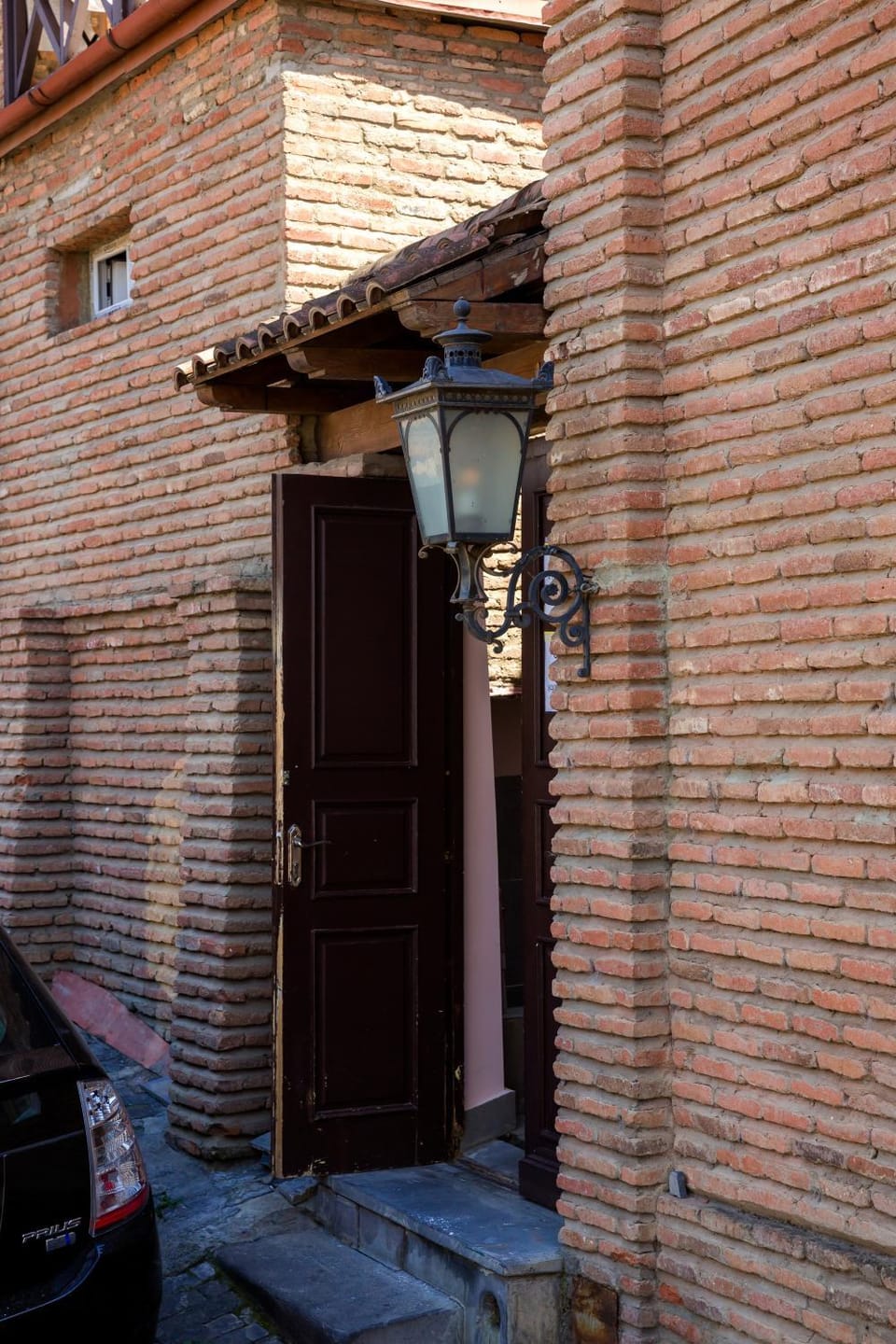 Facade/entrance