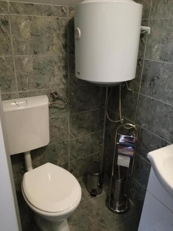 Tri šešira Ljubovija Inn in Serbia