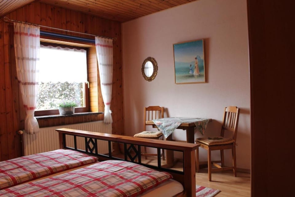 Komfort-Ferienwohnung-BURCK-97-qm-3-Schlafzimmer-2-WC Apartment in Schleswig-Holstein