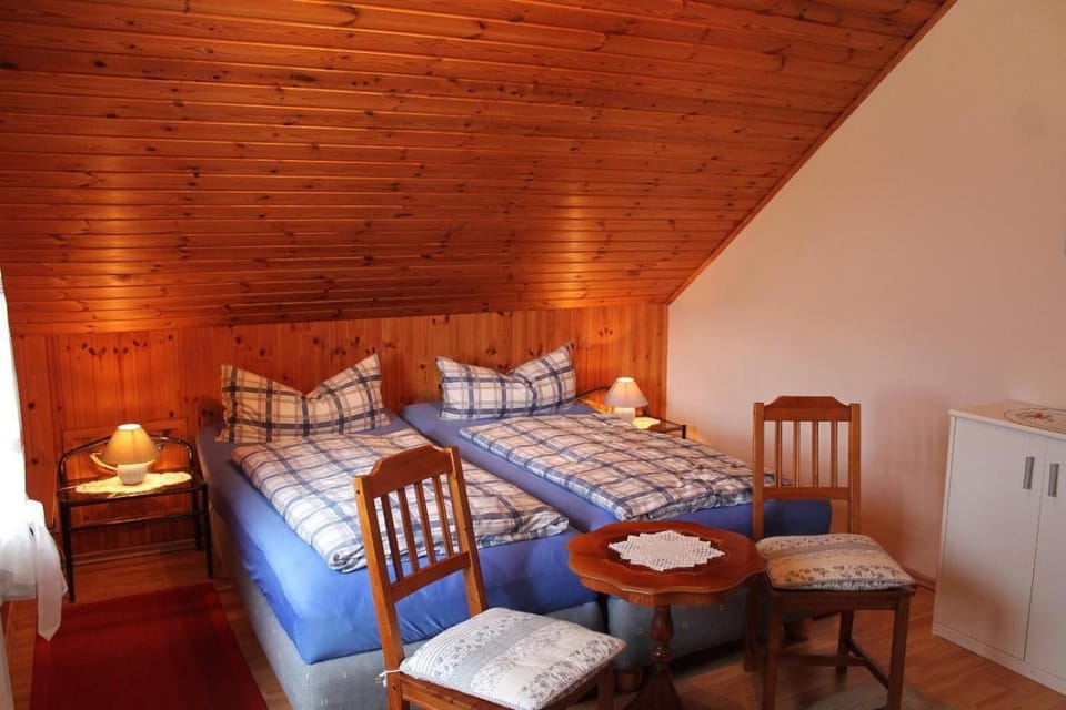 Komfort-Ferienwohnung-BURCK-97-qm-3-Schlafzimmer-2-WC Apartment in Schleswig-Holstein