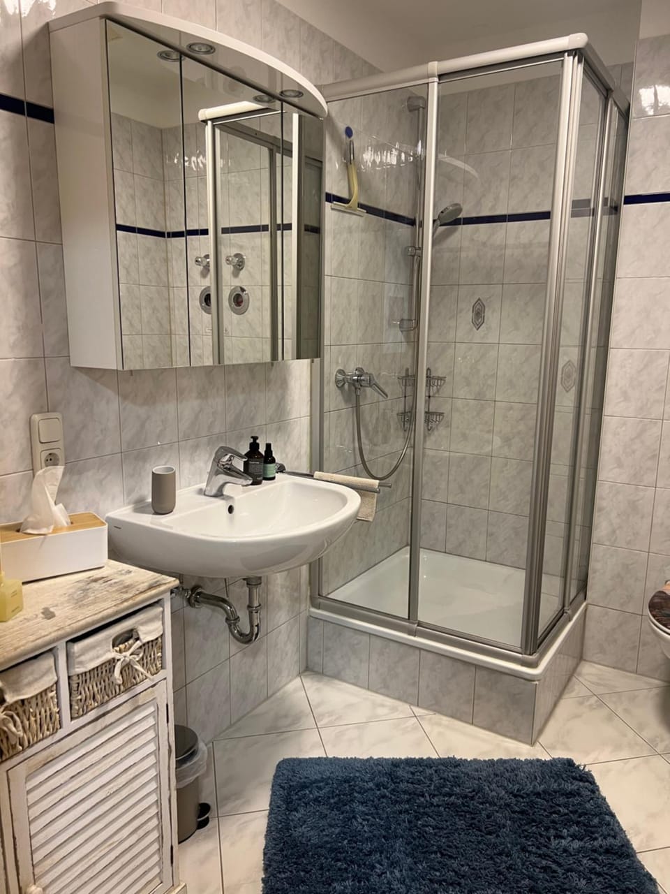 Shower, Bathroom