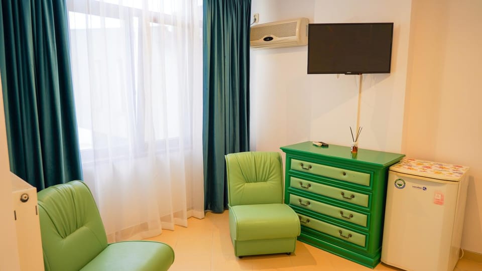 TV and multimedia, View (from property/room), oven, air conditioner