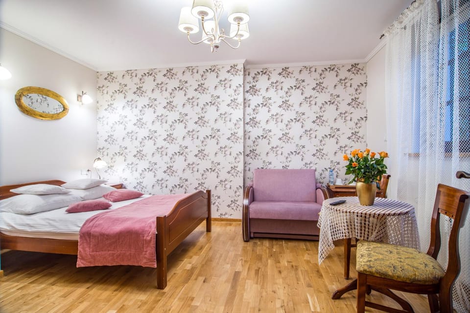 Pokoje Księżycowe przy Rynku Apartment in Masovian Voivodeship