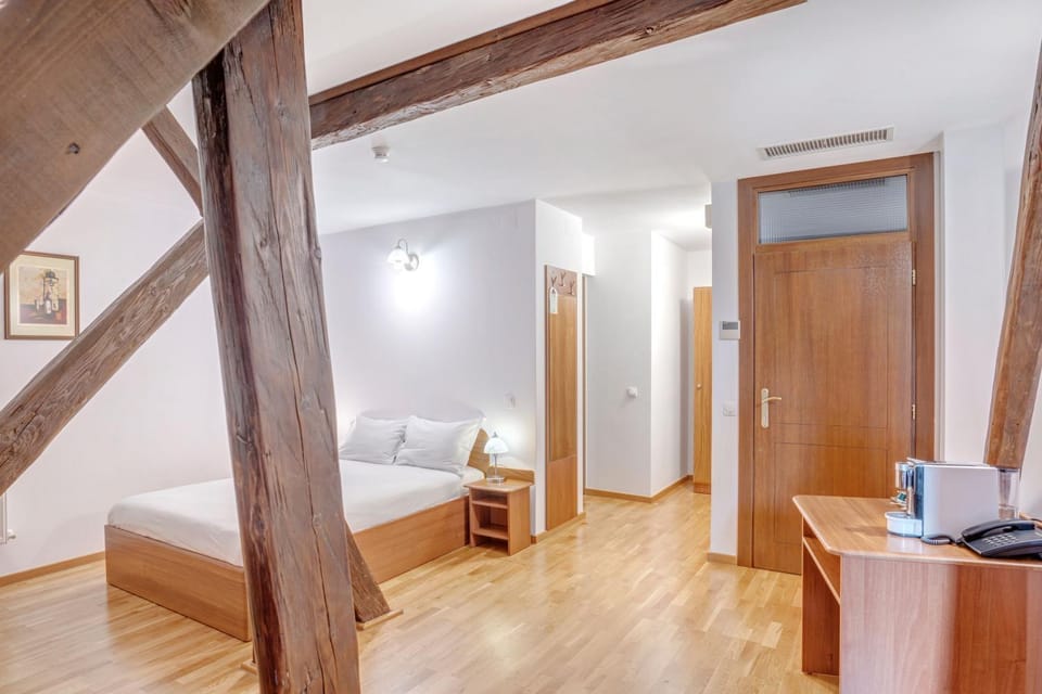 Bed, Coffee/tea facilities