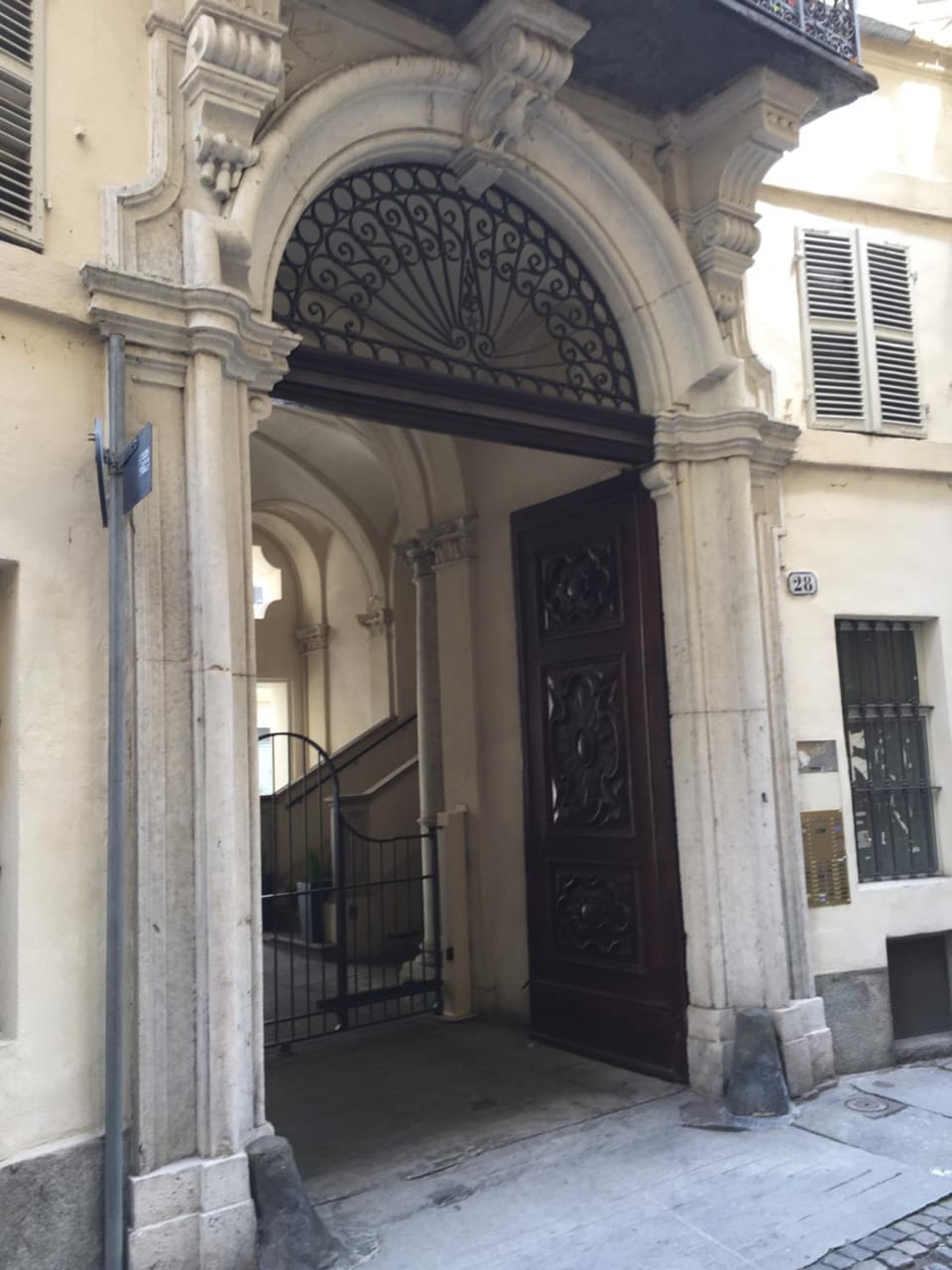 Facade/entrance