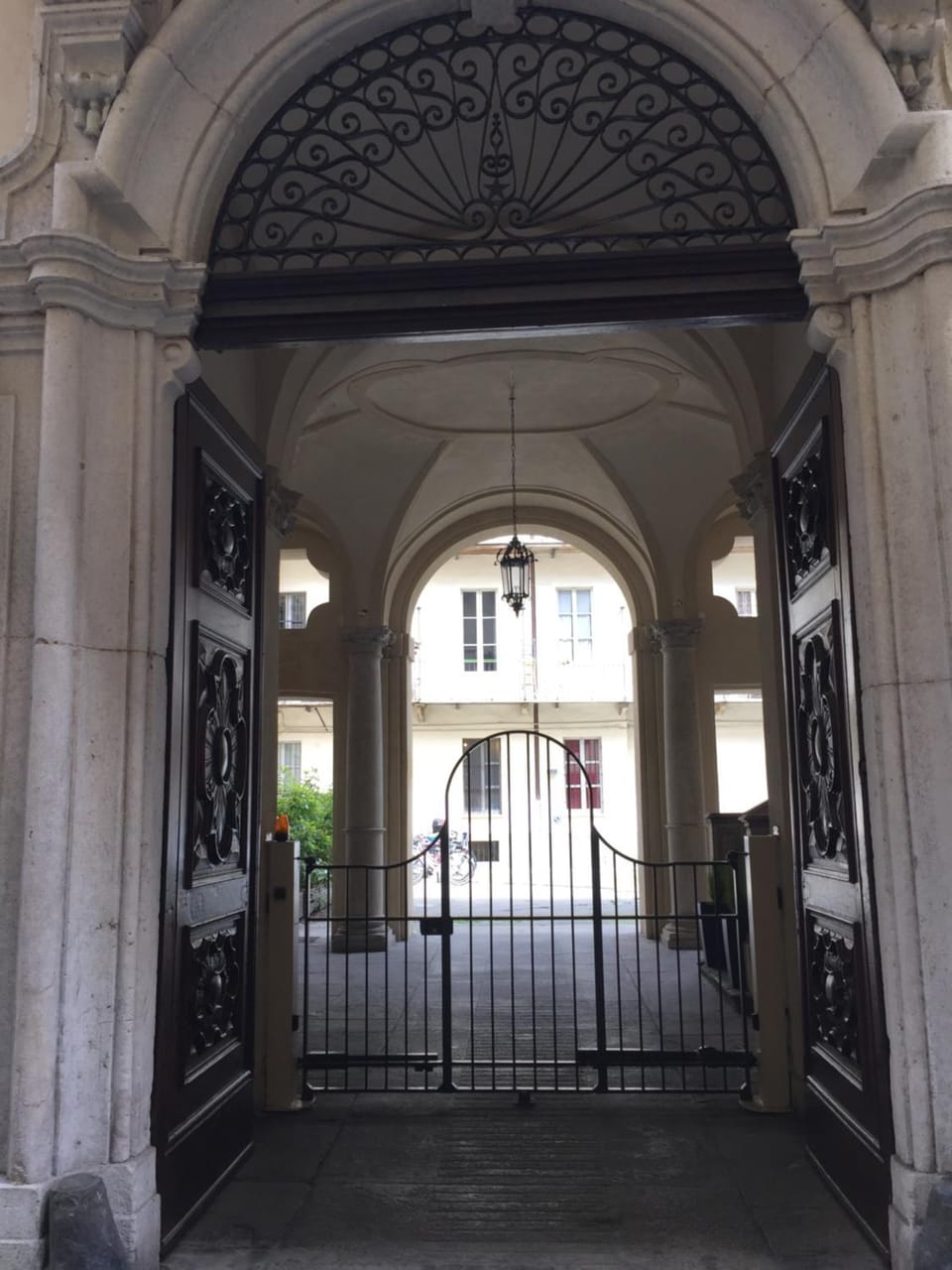 Facade/entrance, Decorative detail