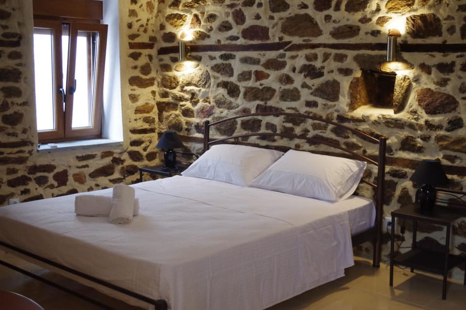 Marianthi's Stone House House in Halkidiki