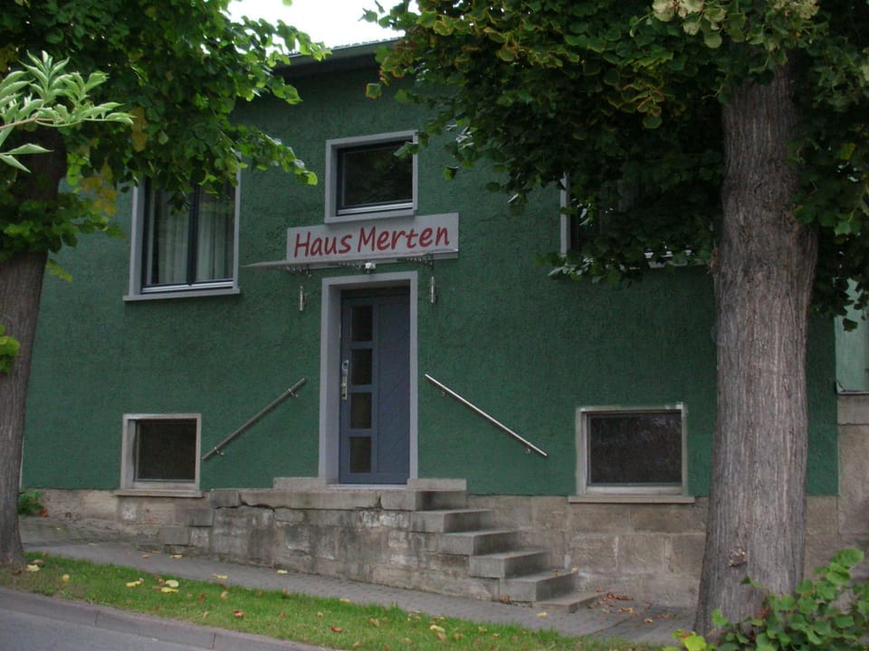 Property building, Facade/entrance, Property logo or sign