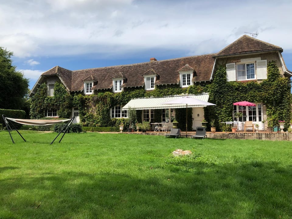 Maison Angulus Ridet Bed and Breakfast in Centre-Val de Loire