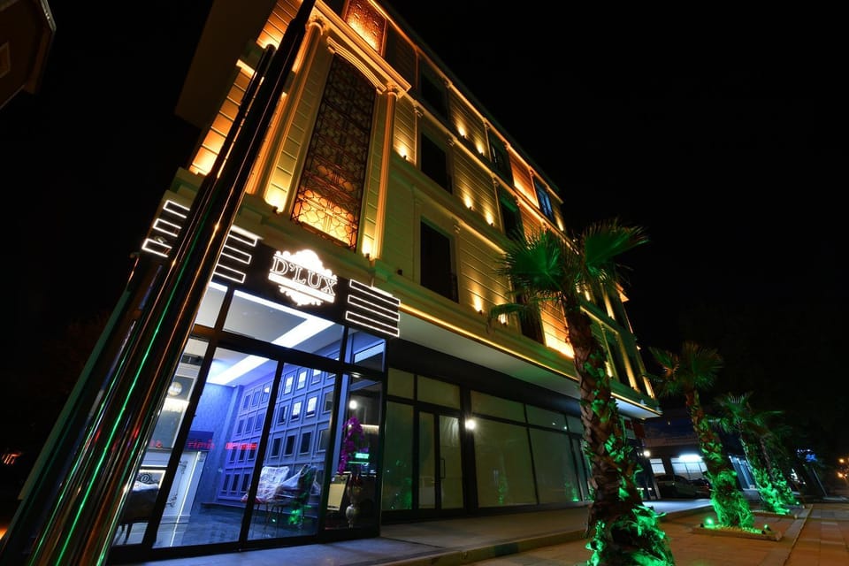 Property building, Restaurant/places to eat