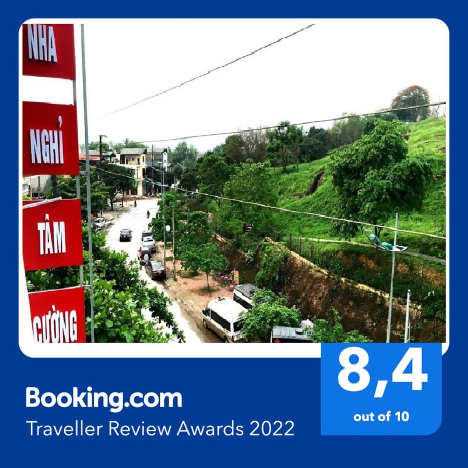 Day, Property logo or sign, Neighbourhood, Natural landscape, Landmark view, Street view, Location, Certificate/Award, Parking