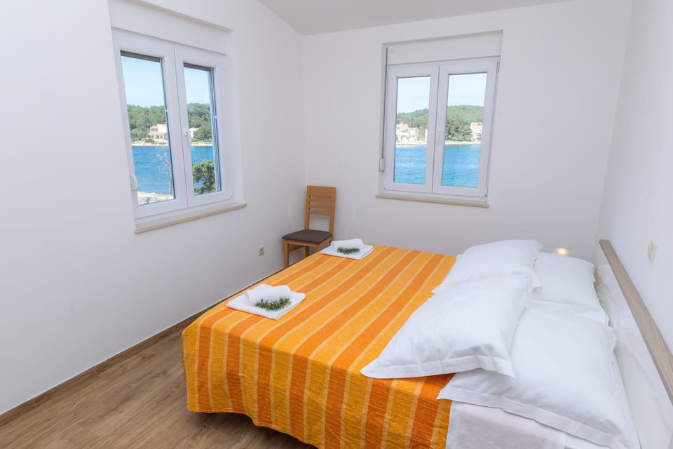 Bed, Sea view