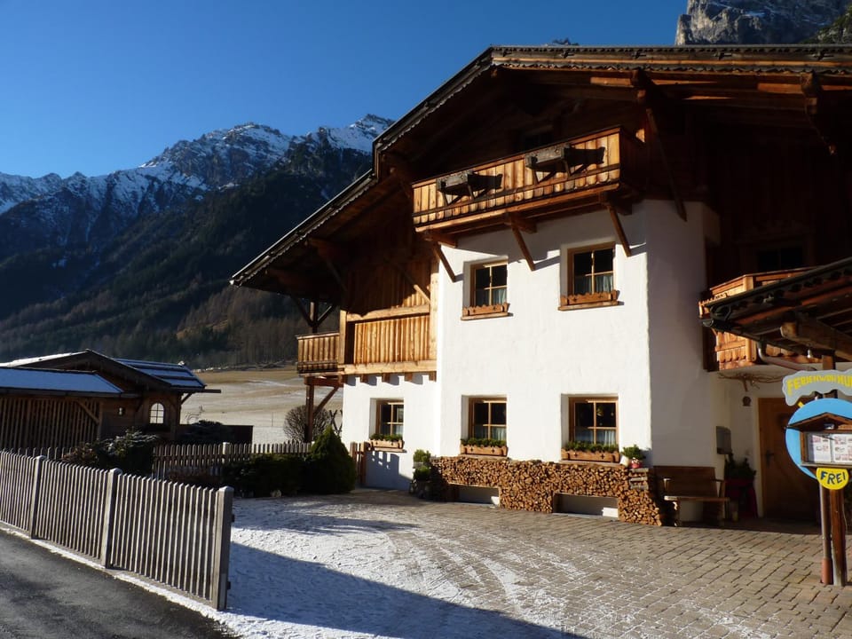 Property building, Winter