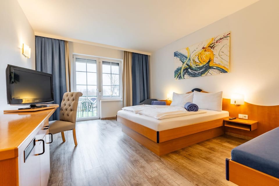 Bed, Photo of the whole room