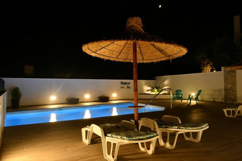 Swimming pool, Swimming pool