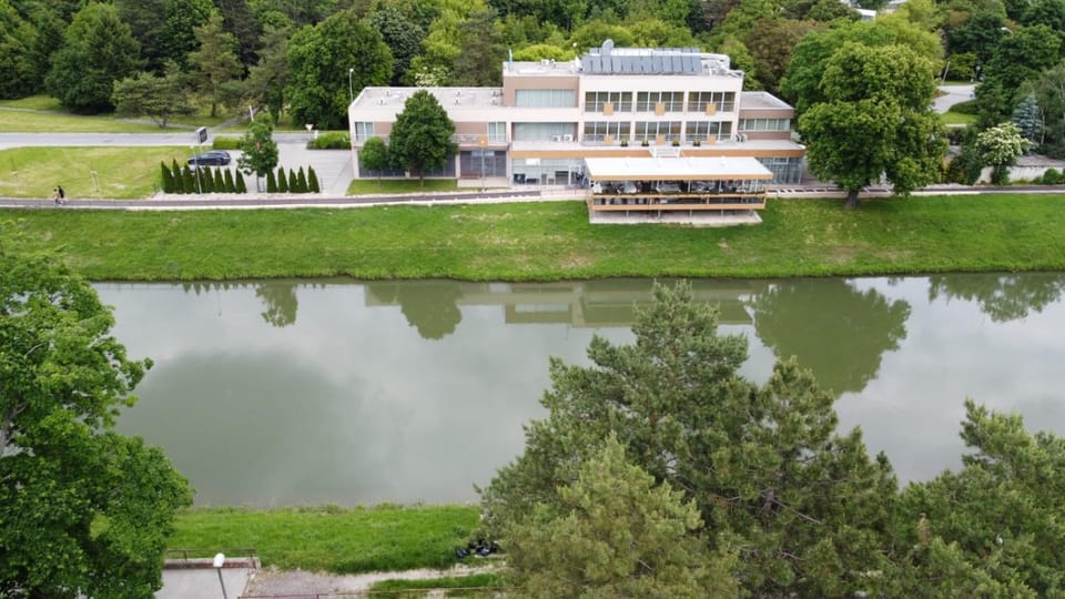 Property building, Bird's eye view